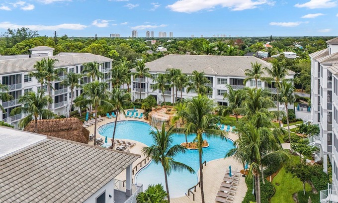 Bonita Shores Condo | Upscale Penthouse-2-bedroom in beautiful Bonita Springs. Skyline views!