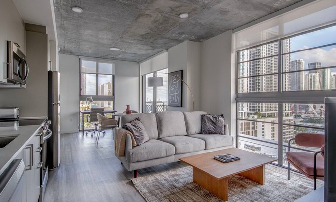 Edgewater Apartment | Upscale Wynwood 2BR w/Sauna, W/D & Roof Pool, nr Shops, by Blueground