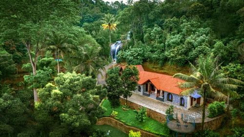 Udumbanchola House | Urava Farmstay- Private waterfall, near Vagamon, Thekaddy, Munnar
