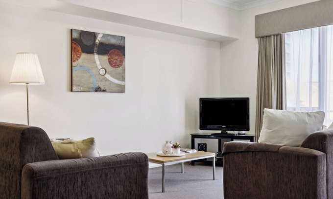 Northbridge Apartment | Urban Apt in the Heart of Northbridge