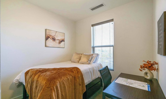 Heart of Missoula Apartment | Urban Comfort Near Clark River | Walkscore 94