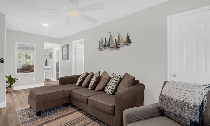 Downtown St. Petersburg Apartment | Urban Escape/5 blks DT St Pete