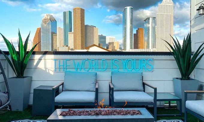 Montrose House | Urban Jungle Retreat in the HTX Skyline