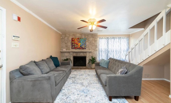 Medical Center District Condo | Urban Oasis: In the Medical Center
