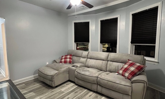 Ampere Apartment | Urban Oasis: Spacious 3-Bedroom Retreat in Newark, Just 30 Minutes from NYC!