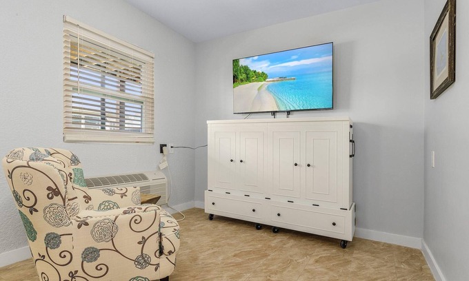 Matlacha Isles Condo | 6 Person 1-Bedroom Condo with Waterview Patio Starfish - Welcome to our newly renovated one-bedroom condo!