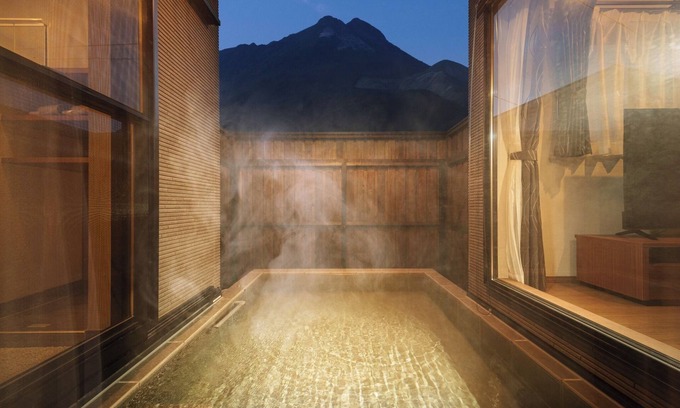 Yufuin Onsen House | UTSUNOMIYAPrivate house with modern Japanese House with Outdoor Hot spring/Yufu Ōita