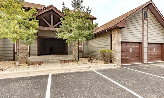Branson West Villa | V1211-1, Golf-themed 2Br, 2Ba Villa; Unlock 15% Off 3+ Nts SEE DESC. BELOW