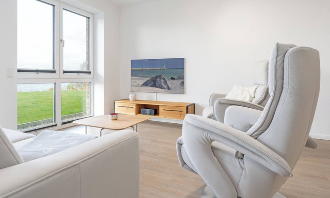 Bosau Apartment | Vacation apartment Abendröte with fantastic lake view in Holstein Switzerland