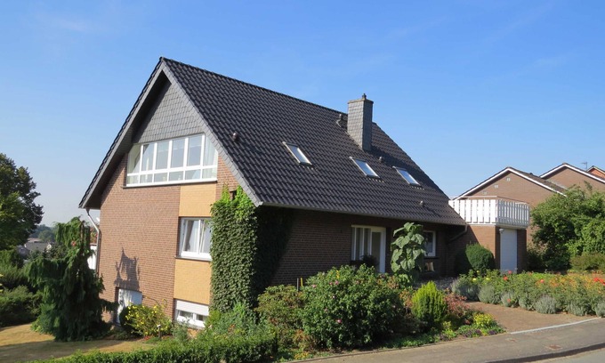 Brochterbeck Apartment | Vacation apartment Am Kleeberg - Fewo Am Kleeberg