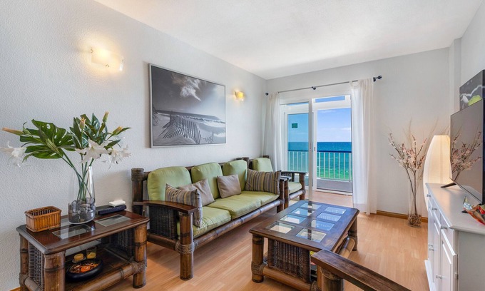 Bajamar Apartment | Vacation Apartment 'Edificio Nautilus' with Sea View and Wi-Fi