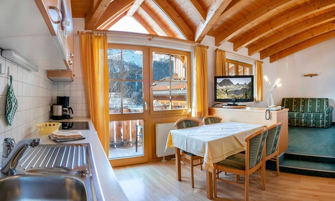 Nauders Apartment | Vacation apartment Enzian - ROSENHOF Apartments & Wellness & Farmhouse