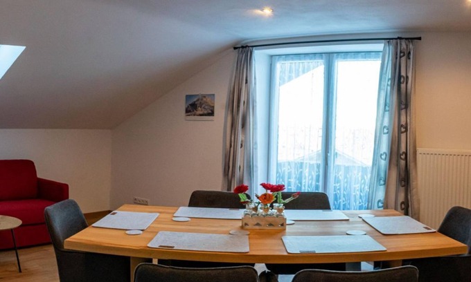 Heitlern Apartment | Vacation apartment Falkenstein - Ferienwohnungen Keller