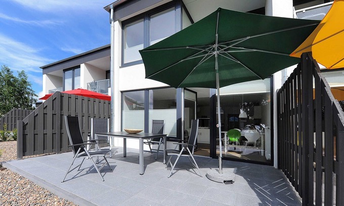 Bensersiel Apartment | Vacation apartment Kleine Robbe - Haus Kunterbunt