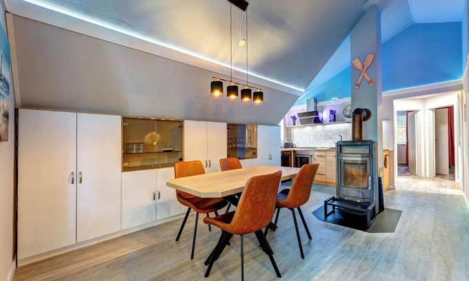 Ueckeritz Apartment | Vacation apartment with private sauna and fireplace, right on the beach.