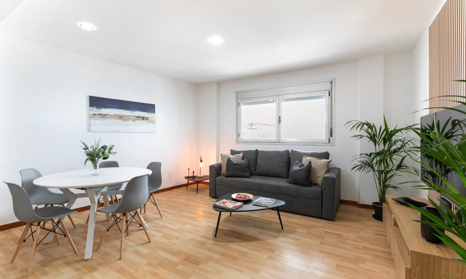 Santa Cruz de Tenerife Apartment | Vacation Apartment 'Viera 1' with Wi-Fi