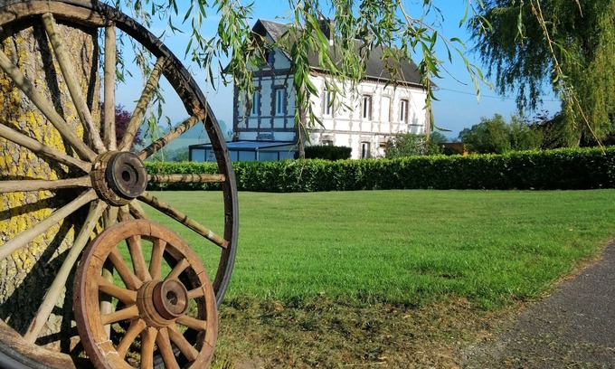 Hugleville-en-Caux House | vacation home