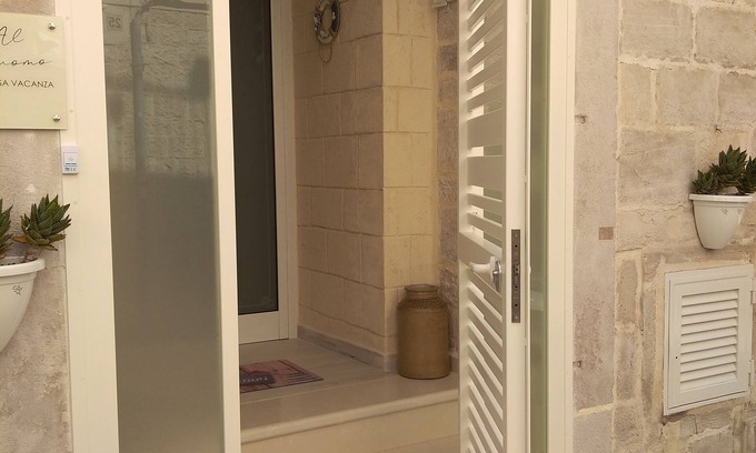 Santa Maria Apartment | Vacation home at the Cathedral in the heart of the historic center