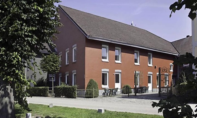 Landsrade House | Vacation home Bungalowpark Landsrade in Gulpen - 4 persons, 2 bedrooms