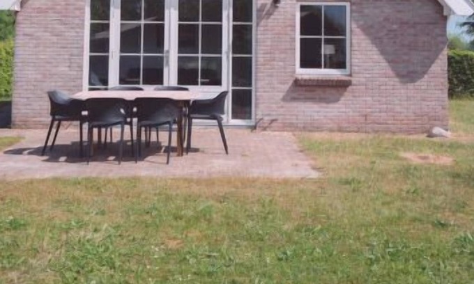 Bant House | Vacation home Eigen Wijze in Bant - 8 persons, 4 bedrooms