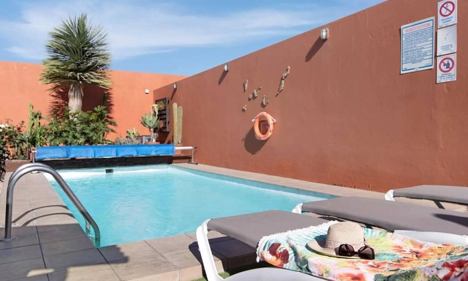 Valsequillo de Gran Canaria House | Vacation Home 'El Rincón De Vals' with Private Pool, Wi-Fi and Air Conditioning