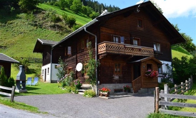 Grossarl House | Vacation home for 10 guests with 120m² in Bach (294898)