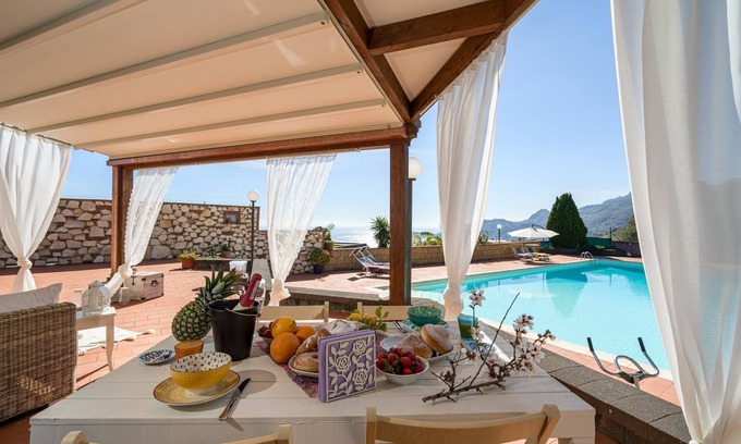Letojanni House | Vacation home for 10 guests with 200m² in Letojanni (163989)
