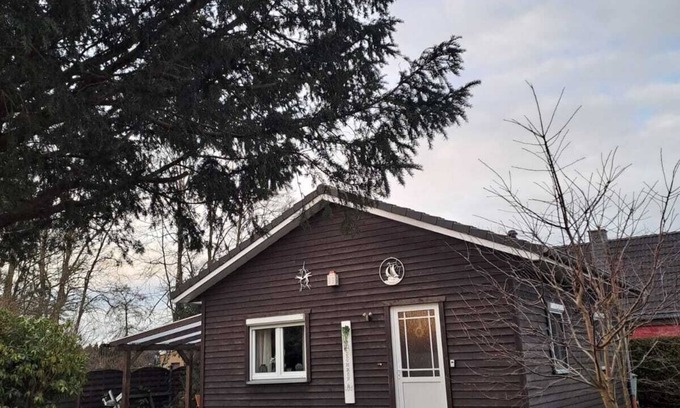 Bedekaspel House | Vacation home in the Großes Meer vacation region in the heart of ❤️ East Frisia