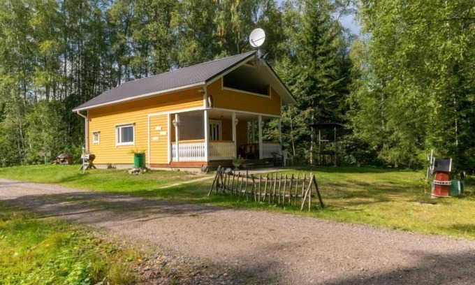 Jaala House | Vacation home Pöllö by Interhome