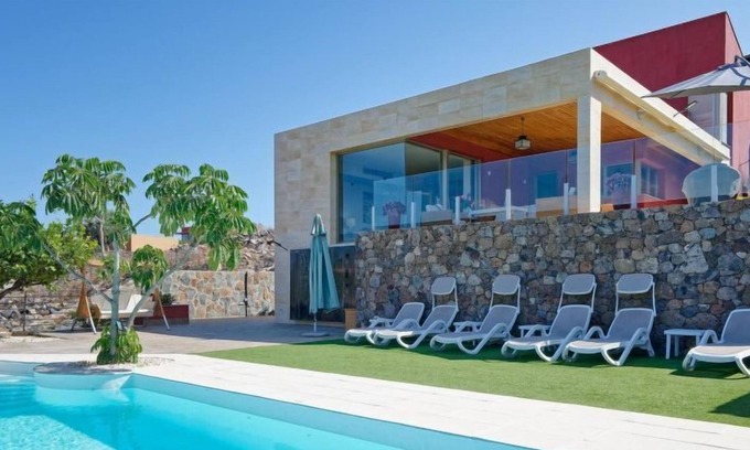 Salobre House | Vacation home Piedra Amarilla 8p in Maspalomas - 8 persons, 4 bedrooms