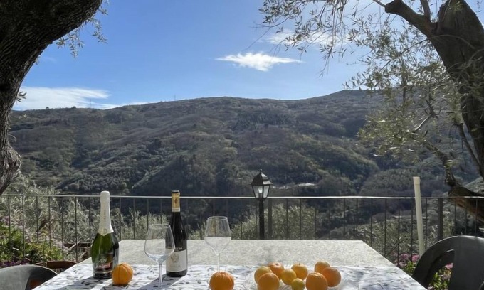 Pietrabruna House | Vacation home Vecchi Olivi in Pietrabruna - 5 persons, 2 bedrooms