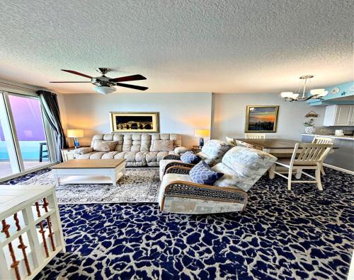 Daytona Beach Apartment | Vacation in Comfort and luxury - 3BR Direct Oceanfront - Wyndham Ocean Walk Resort 2125