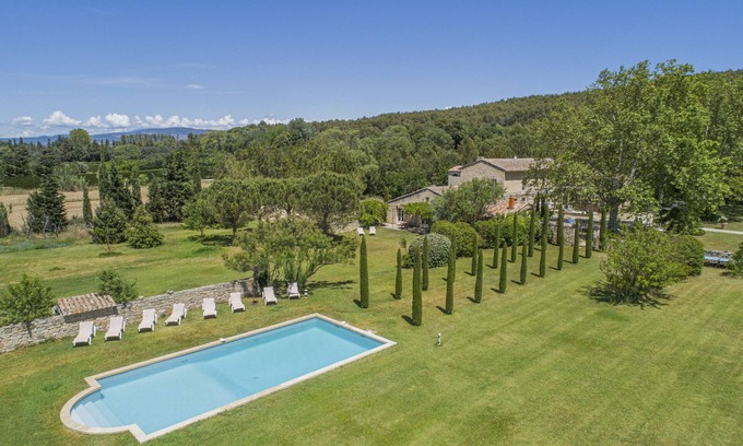 Taillades Villa | Vacation rental farm with pool TAILLADES LS2-11