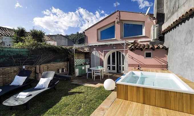 Santa Tecla Villa | Vacation rental in Sicily with beach access and view