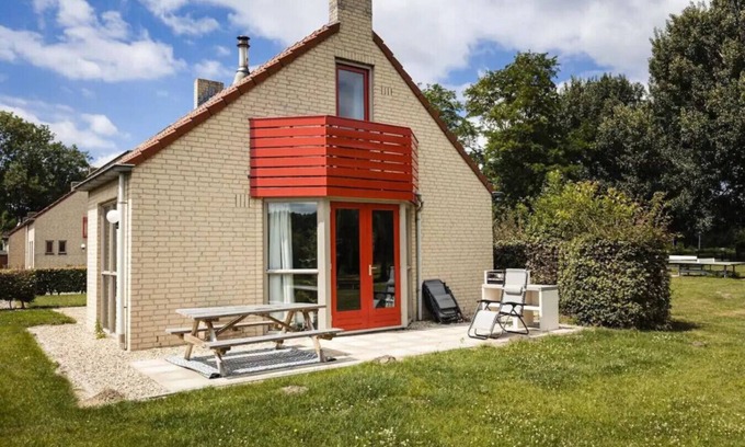 Ewijk House | Vakantiewoning 6 pers aan zwemplas en speeltuin