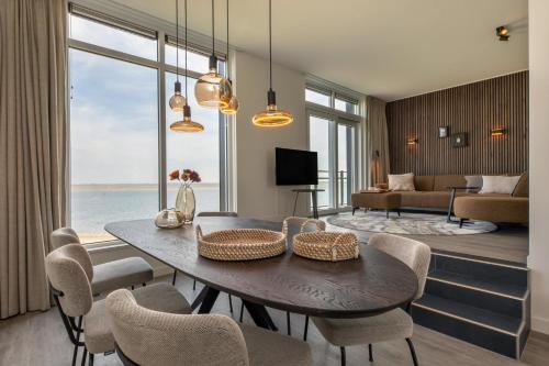 Sint-Annaland Apartment | Vakantiewoning aan het water 'Oester Oase' - met 2 balkons - Vista Maris - Nr 36