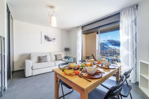 Peone Apartment | Valberg - Magnificent studio terrace with parking