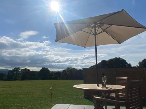 Llanbedr-dyffryn-clwyd House | Vale View Glamping