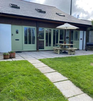 Hele House | Valley View at Hewish Mill