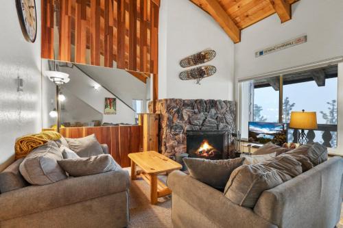 Tahoe Village House | Valley View - Carson Valley Views