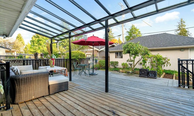 Dunbar House | Vancouver West, the safest neighborhood in Vancouver, Easy to downtown, UBC