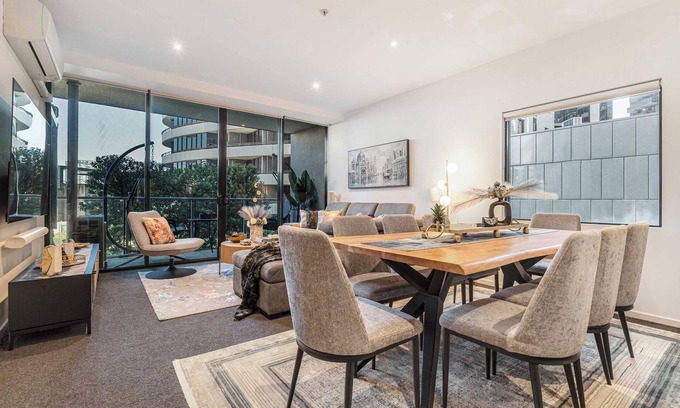 Docklands Condo | VAQUAY Anchor & Abode In Docklands