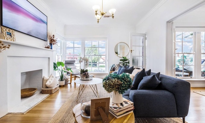 Williamstown Condo | VAQUAY The Hamptons In Williamstown | Coastal Beach Getaway, Cafés & Harbour