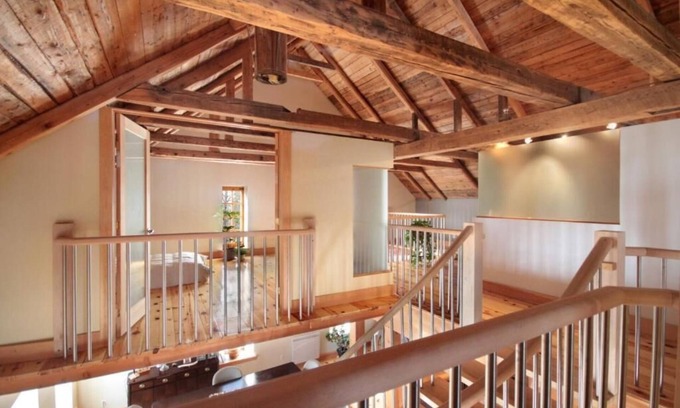 Stoneham-et-Tewkesbury Cottage | Vast open post and beam cottage CITQ 294676