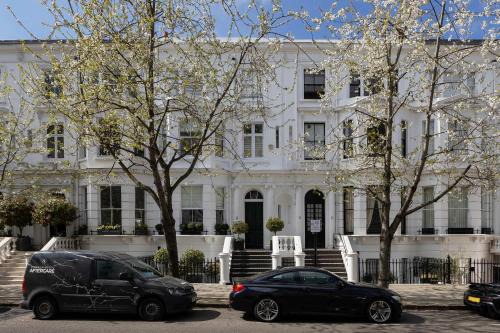 Campden House | Veeve - The Kensington Townhouse