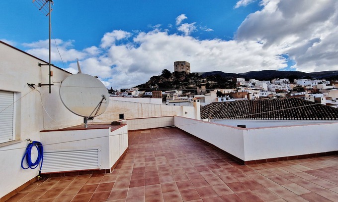 Velez de Benaudalla Apartment | Velez Nazari Centro 2