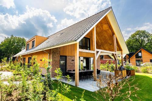 Wekerom Villa | Veluwe Villa met Binnenzwembad & Wellness | 12 personen | Rolstoelvriendelijk