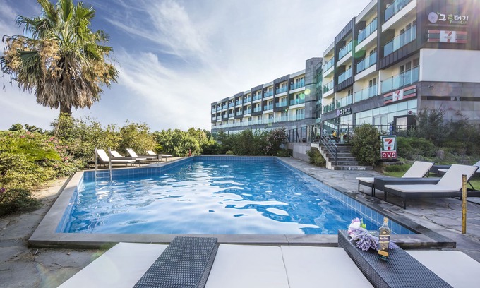 Seongsan Hotel | Venga Stay