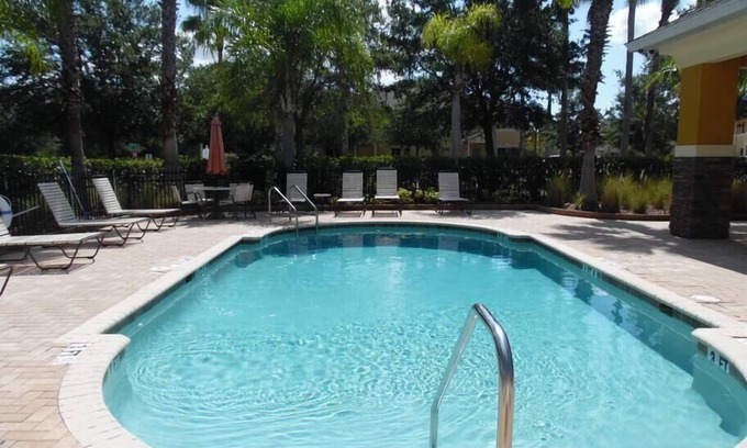 Venice House | Venice Townhouse Short Drive to Beaches