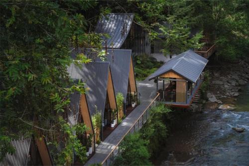 Dujiangyan Hotel | VERDANT HAVEN